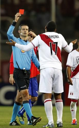 2011-07-12t235456z_01_mdz719_rtridsp_3_soccer-copa_reuters