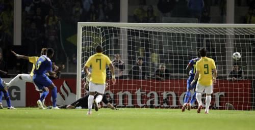 2011-07-14t020911z_01_mbh33_rtridsp_3_soccer-copa_reuters