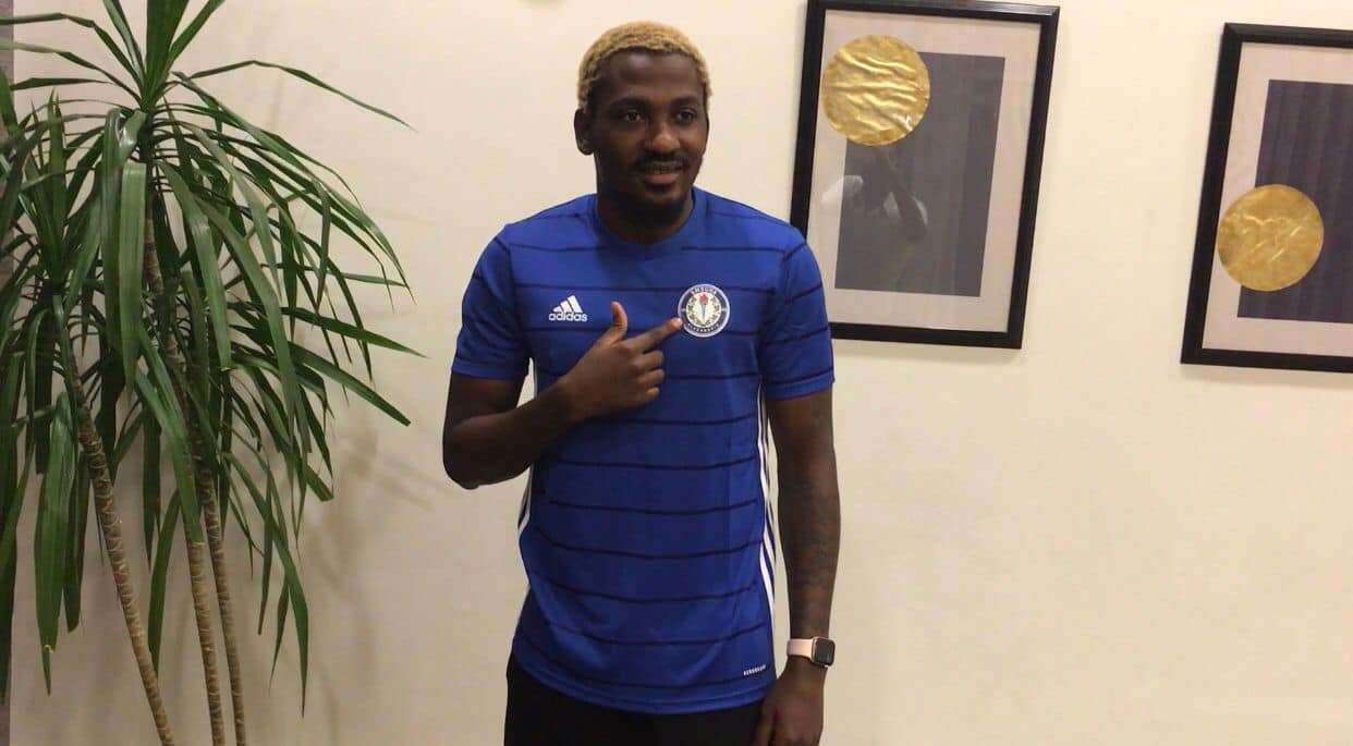 جونيور أجاي بقميص سموحة