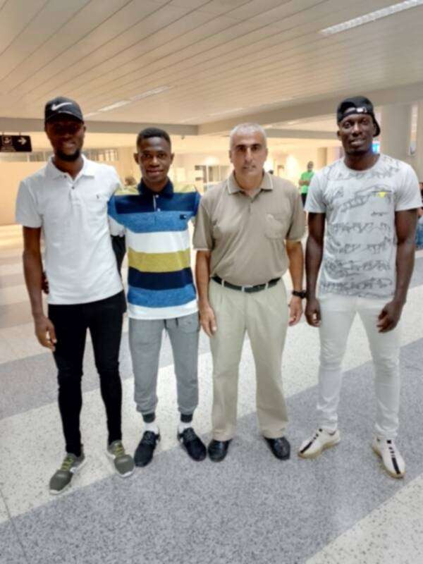 من وصول أجانب الصفاء