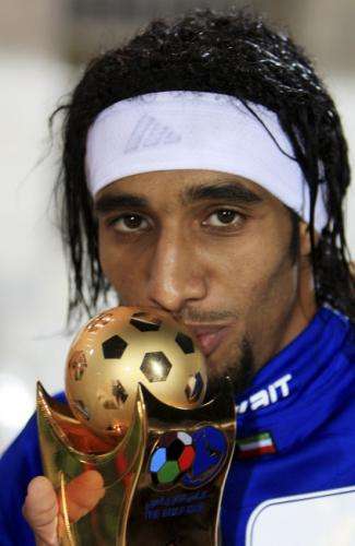 2010-12-05t192108z_01_aden107_rtridsp_3_soccer-gulf_reuters