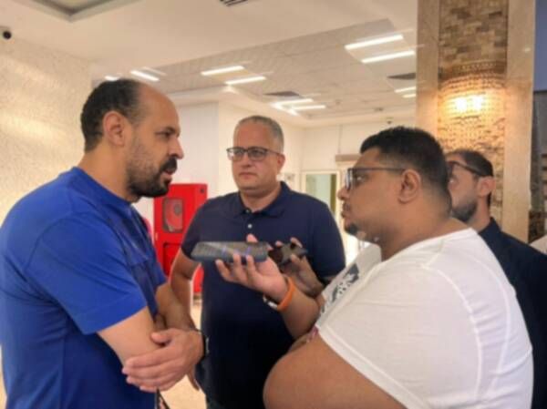 النحاس ومراسل كووورة