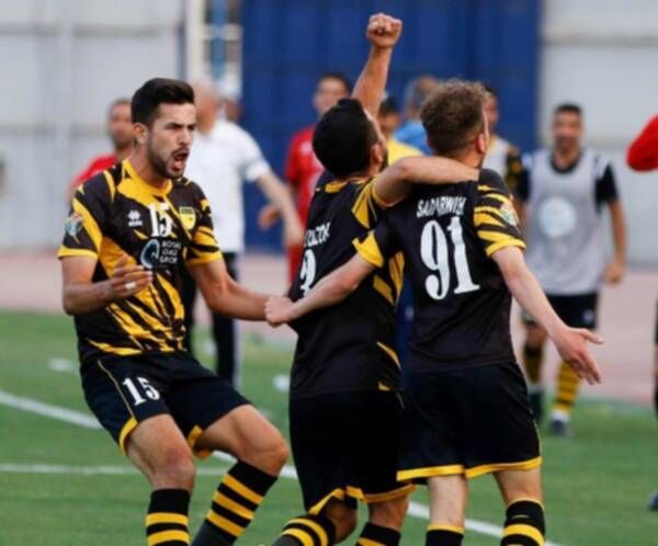 لاعبو الحسين اربد