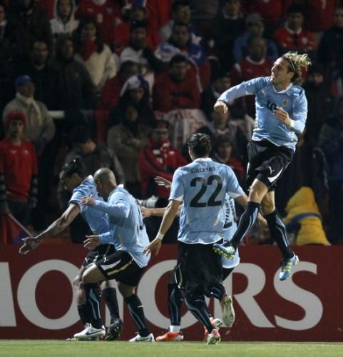 2011-07-09t001050z_01_men621_rtridsp_3_soccer-copa_reuters