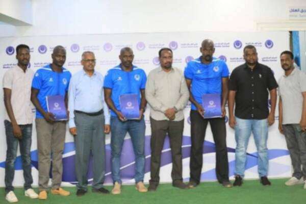 من مراسم التوقيع