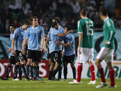 2011-07-13t025331z_01_lpt618_rtridsp_3_soccer-copa_reuters
