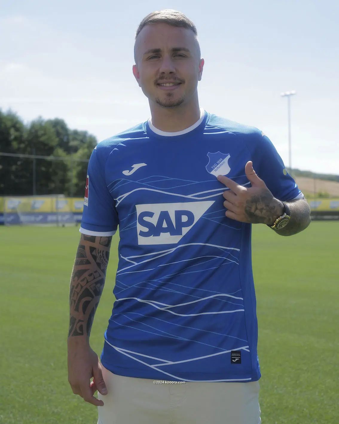 ?i=mhmed_aziz%2fjanuary%2f1%2f1%2f2019_january_koo_1%2fahmed_hassan%2ffzpz1dqx0aaxi4l