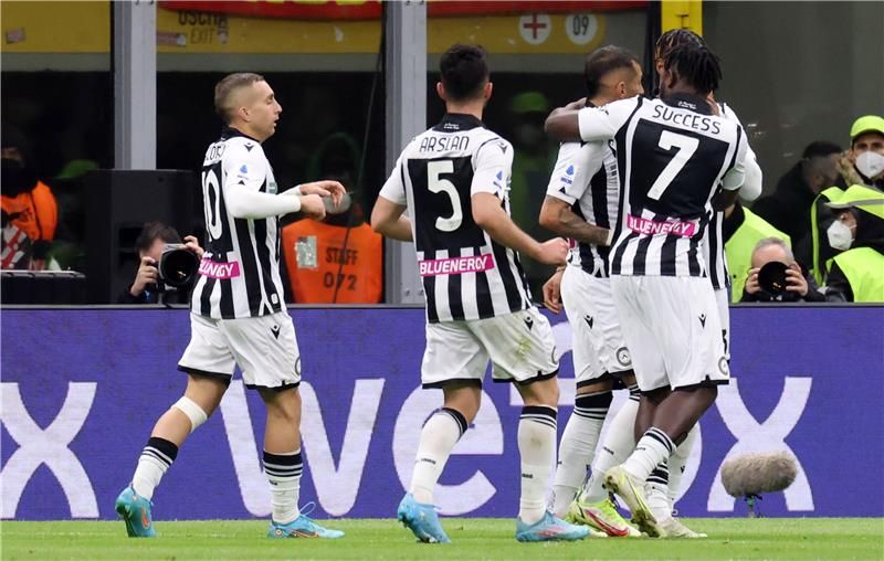 لاعبو أودينيزي