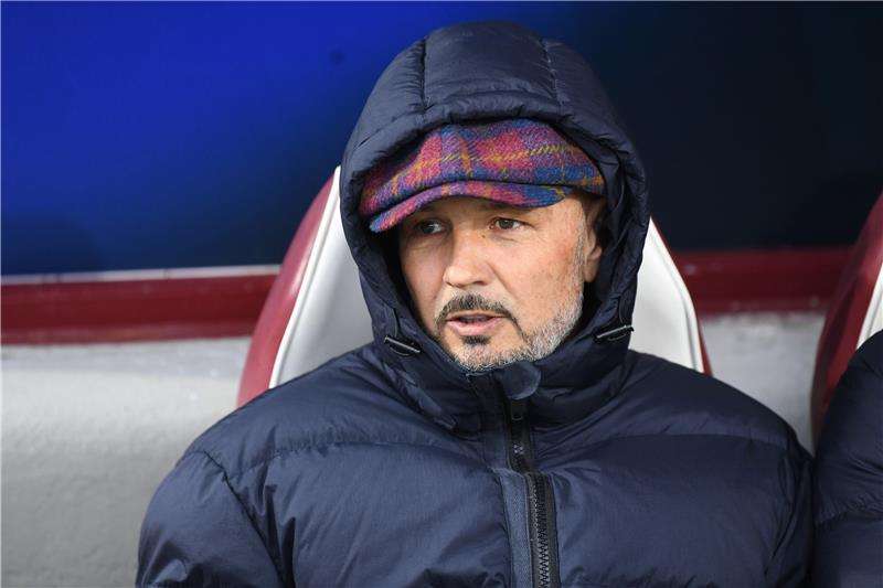 سينسا ميهايلوفيتش