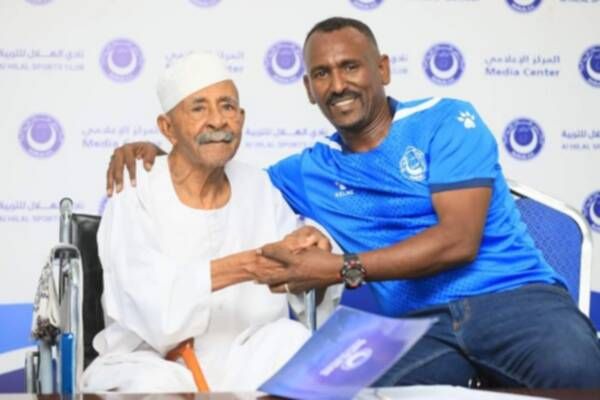 جانب من التعاقدات