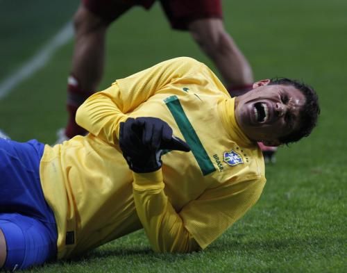 2011-07-032011-07-03t204301z_01_bas527_rtridsp_3_soccer-copa_reuters