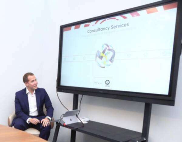 من الاجتماع