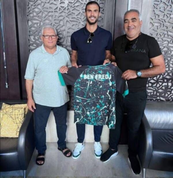 من تقديم اللاعب