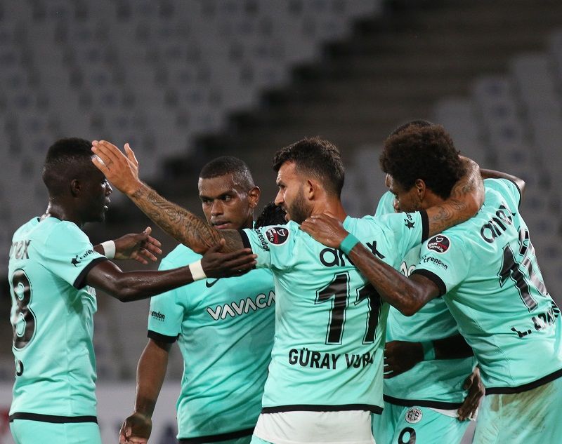 من اللقاء (نقلا عن حساب أنطاليا سبورعلي تويتر)