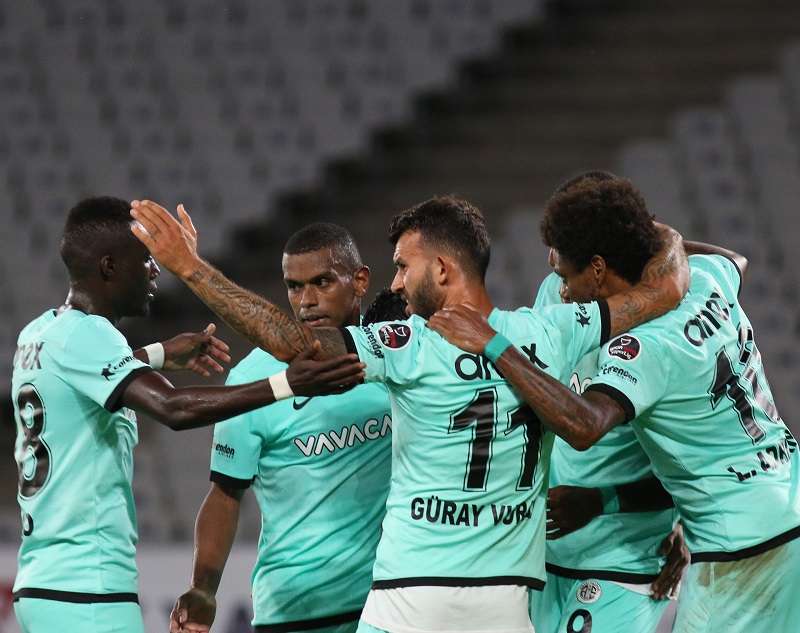 من اللقاء (نقلا عن حساب أنطاليا سبورعلي تويتر)