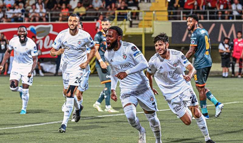 من اللقاء (نقلًا عن حساب بشكتاش على تويتر)