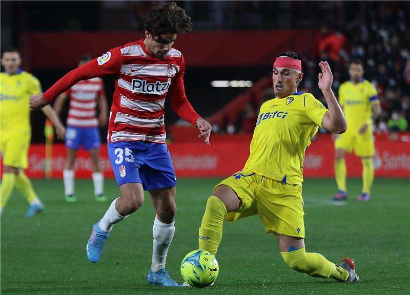 أليكس كولادو