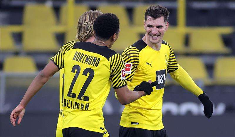 لاعبو بوروسيا دورتموند