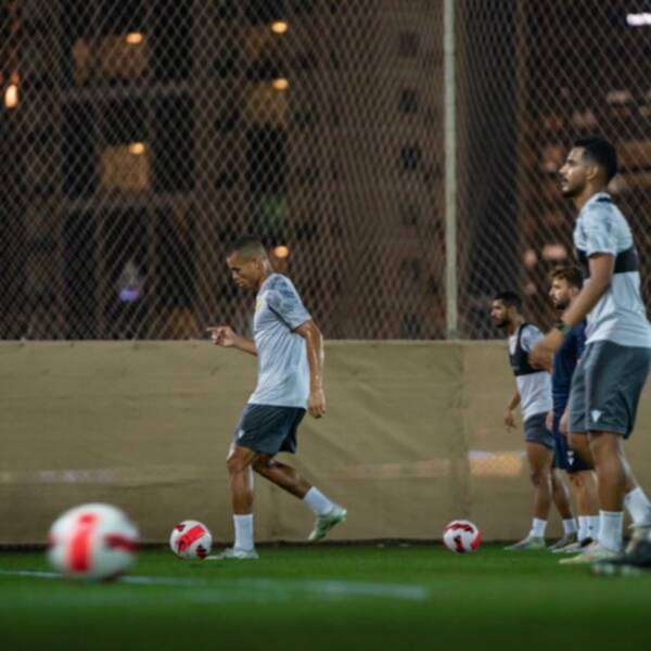 لاعبو الوصل