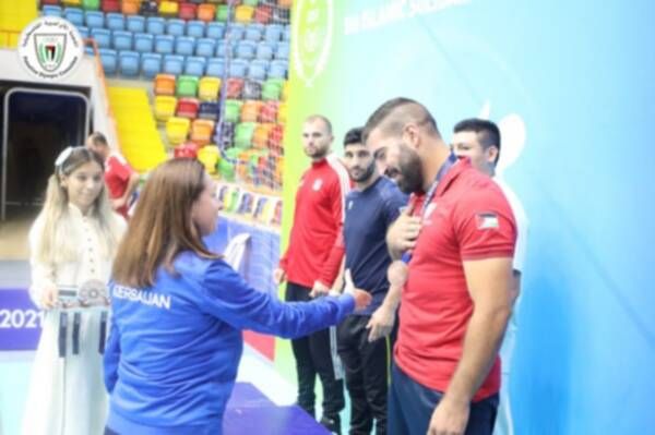 مصطفى شرف يتوج ببرونزية لفلسطين