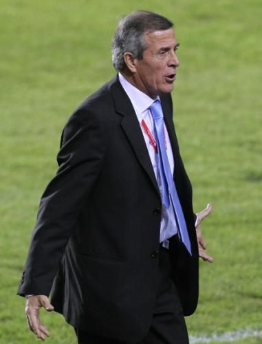 2011-07-13t022839z_01_mdz547_rtridsp_3_soccer-copa_reuters