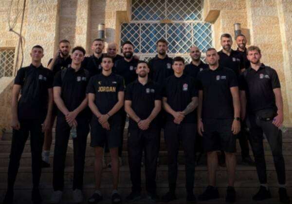 وفد منتخب الأردن