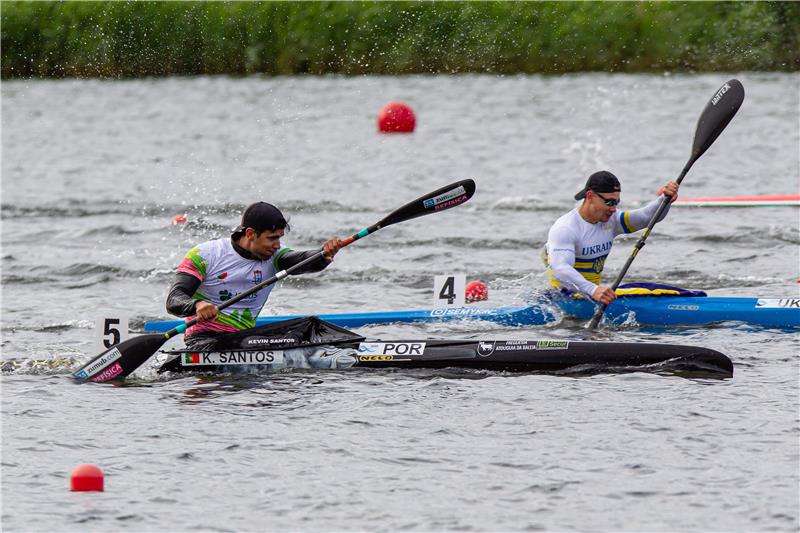 من المنافسات