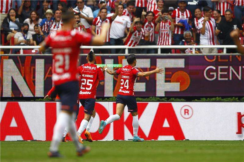 لاعبو تشيفاس