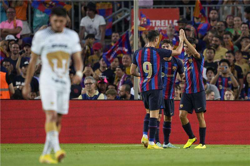 لاعبو برشلونة