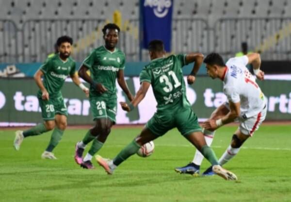 لقاء سابق بين الزمالك والاتحاد السكندري