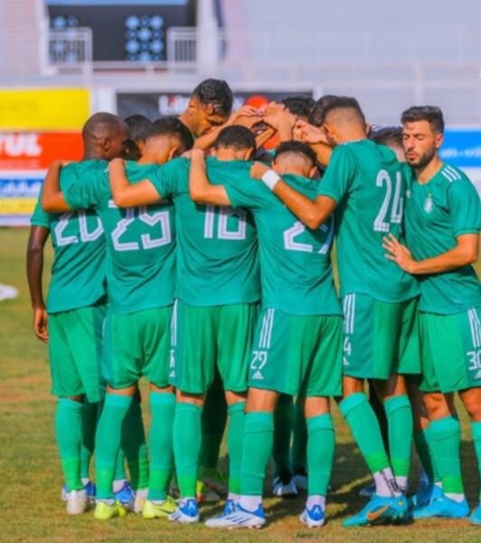 لاعبو الأهلي طرابلس