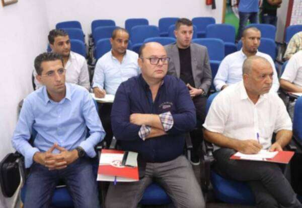 ممثلو الأندية التونسية في اجتماع الاتحاد