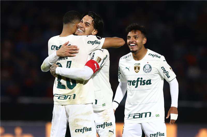 لاعبو بالميراس