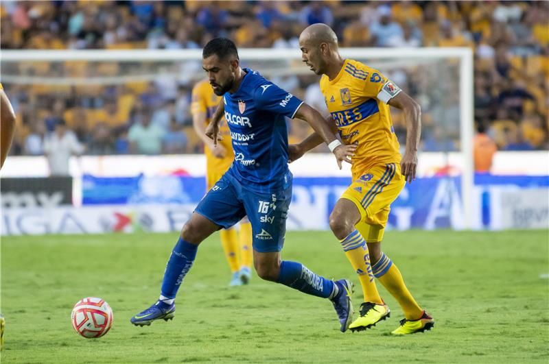 من مباراة نيكاكسا وتيجريس أونال