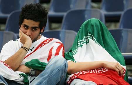 حسرة ايرانية عقب مستوى المنتخب الإيراني في المونديال