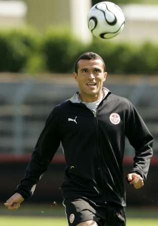 2006-06-09t095303z_01_wcsjs02_rtridsp_2_sport-soccer-world