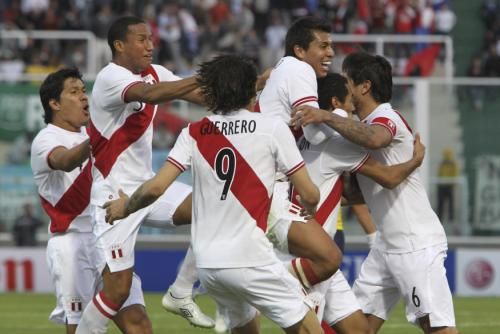 2011-07-16t212055z_01_jmg44_rtridsp_3_soccer-copa_reuters