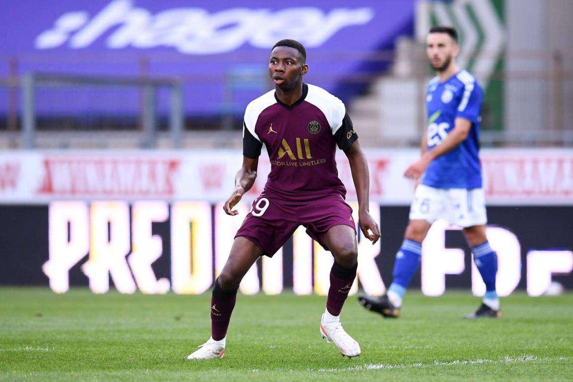 كيني ناجيرا