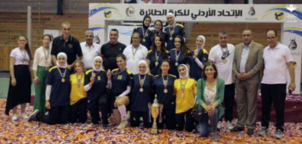 جانب من التتويج