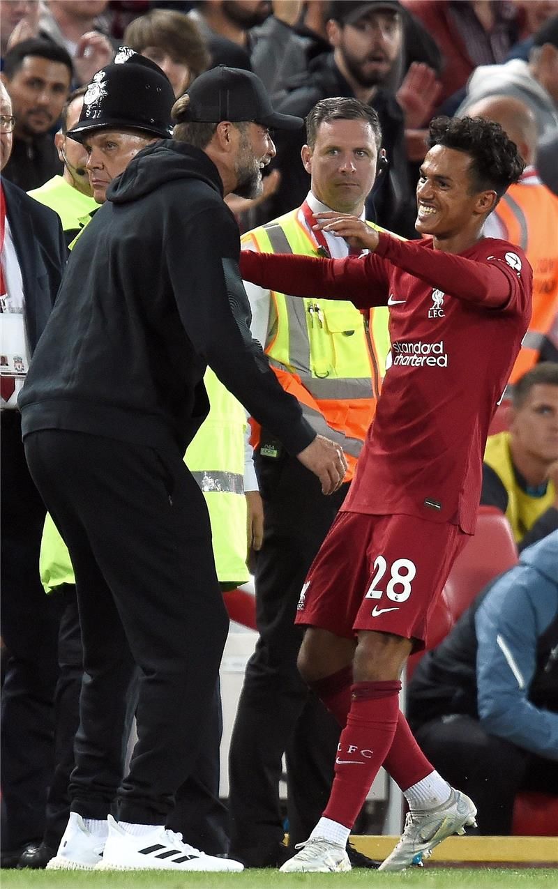 كلوب وكارفالو