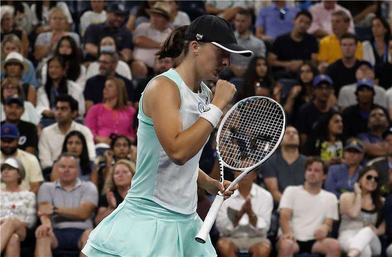 إيجا شفيونتك