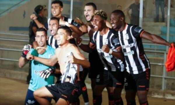 فرحة الصفاقسي بالترشح