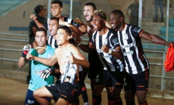 فرحة الصفاقسي بالترشح