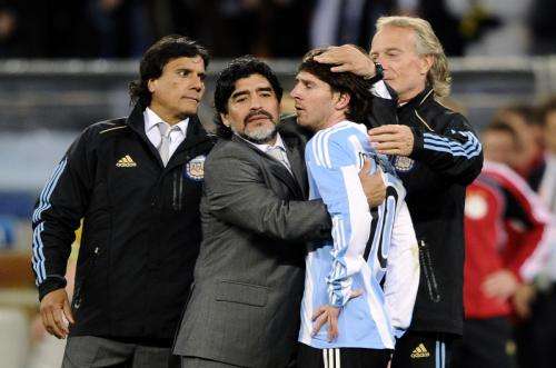 2010-07-03t160213z_01_wca492_rtridsp_3_soccer-world_reuters