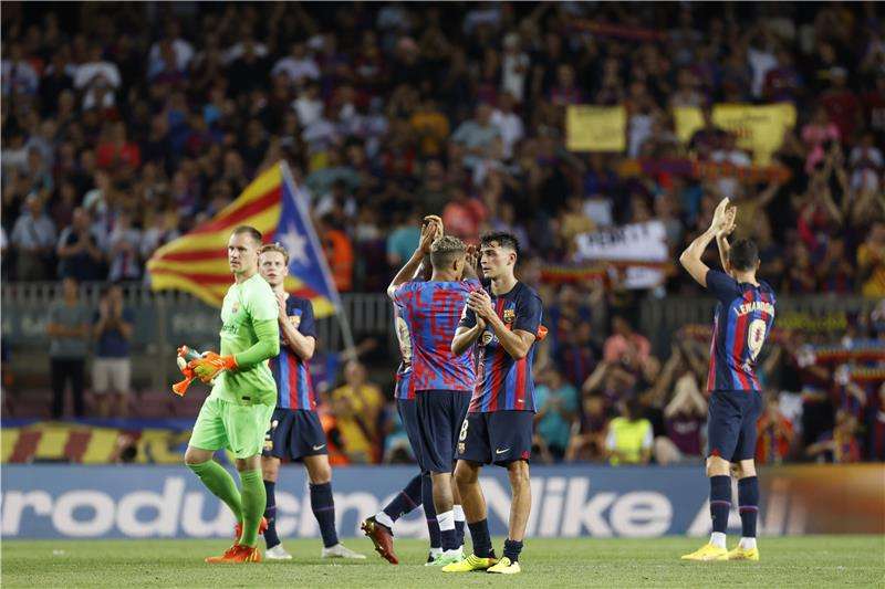 لاعبو برشلونة