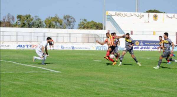 من لقاء الترجي الجرجيسي وأمل حمام سوسة