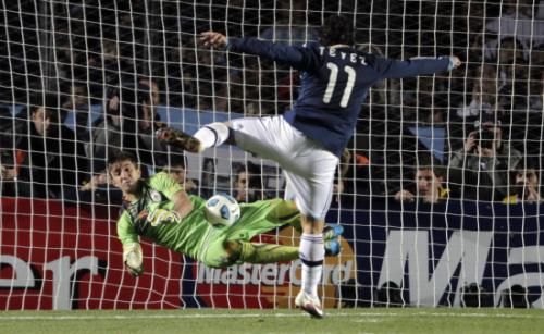 2011-07-17t010944z_01_srr86_rtridsp_3_soccer-copa_reuters