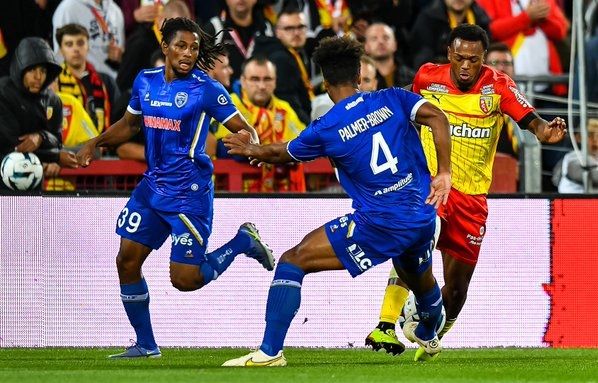 من اللقاء (نقلا عن حساب لانس علي تويتر)