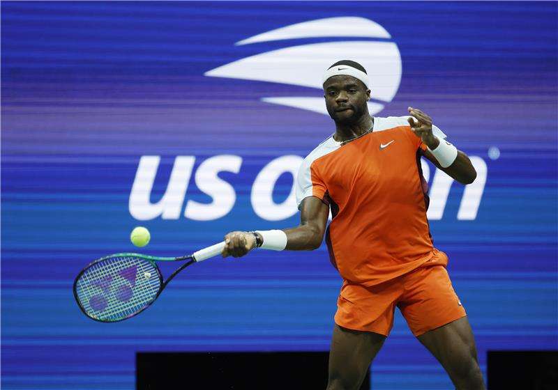 فرانسيس تيافو