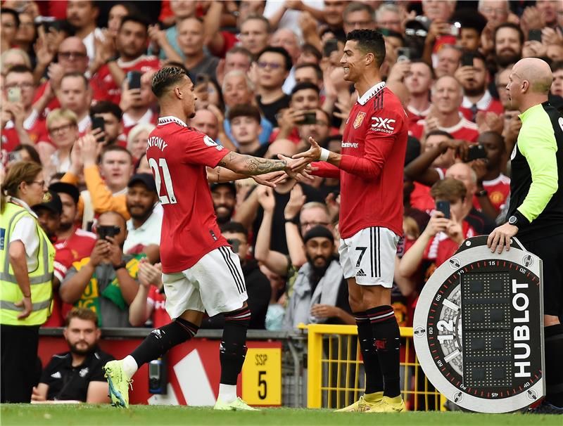 أنتوني ورونالدو